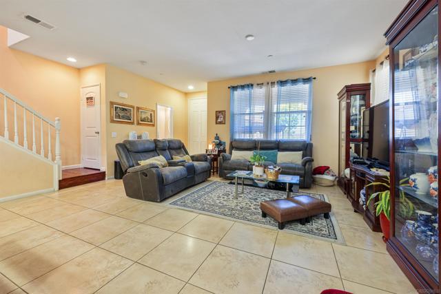 Image 3 of 22 For 1518 El Prado St  3
