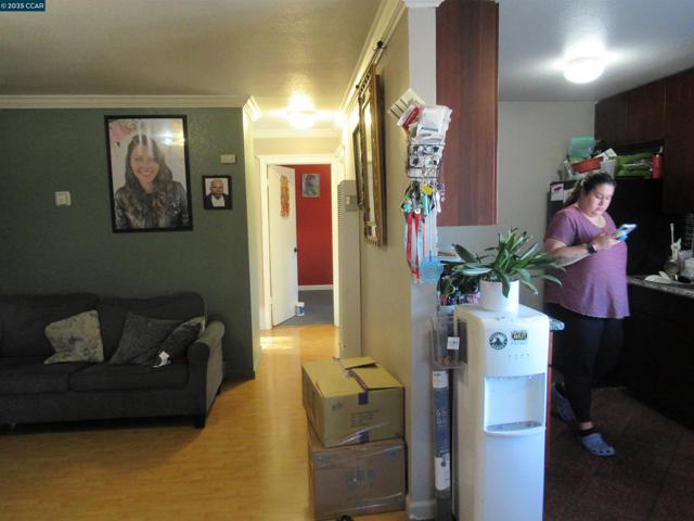 615 15Th St, Richmond CA: https://media.crmls.org/mediaz/8e72b219-4a39-4207-9ded-48a3fb1d6abb.jpg