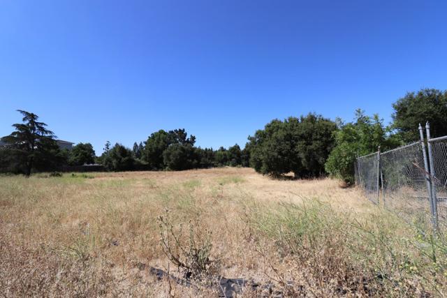 47860 SAN FELIPE Road, San Jose CA: https://media.crmls.org/mediaz/8e72dec8-6be5-4257-8ad9-aeb0f37d99b4.jpg