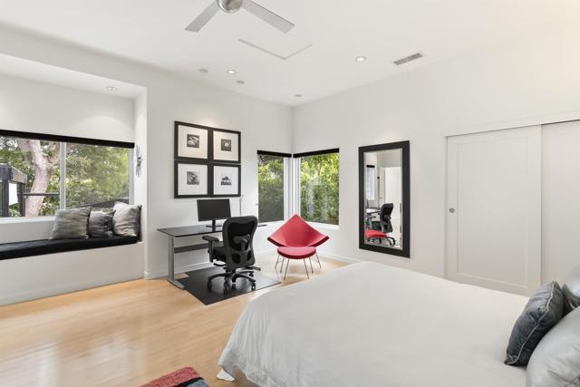 Detail Gallery Image 38 of 58 For 6028 Beaumont Ave, La Jolla,  CA 92037 - 5 Beds | 4 Baths