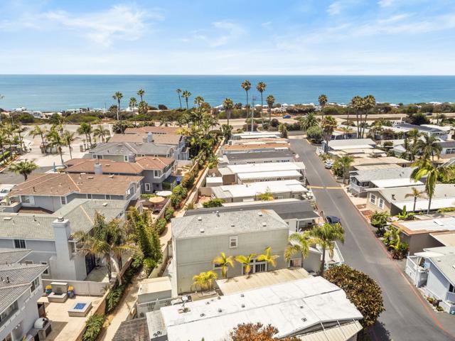 6550 Ponto Dr, Carlsbad CA: https://media.crmls.org/mediaz/8e730e99-f56d-4aa2-a064-ed70f3f322ae.jpg