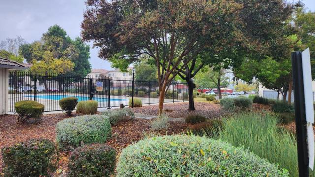 171 Kenbrook Circle, San Jose CA: https://media.crmls.org/mediaz/8e733265-19c3-4d5c-8c6f-5d44b567ab98.jpg