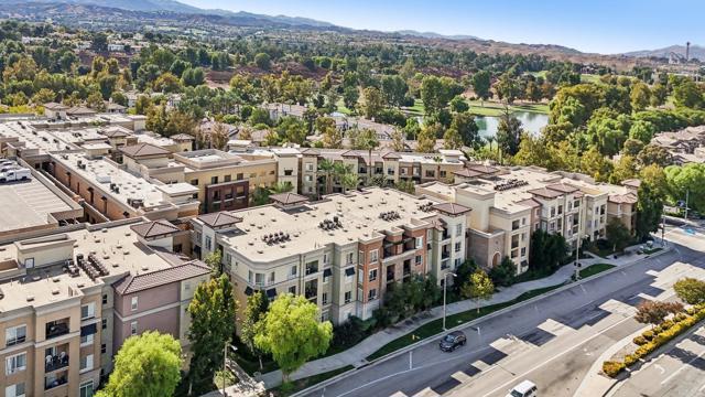 Detail Gallery Image 42 of 44 For 24507 Town Center Drive #7317,  Valencia,  CA 91355 - 2 Beds | 2 Baths