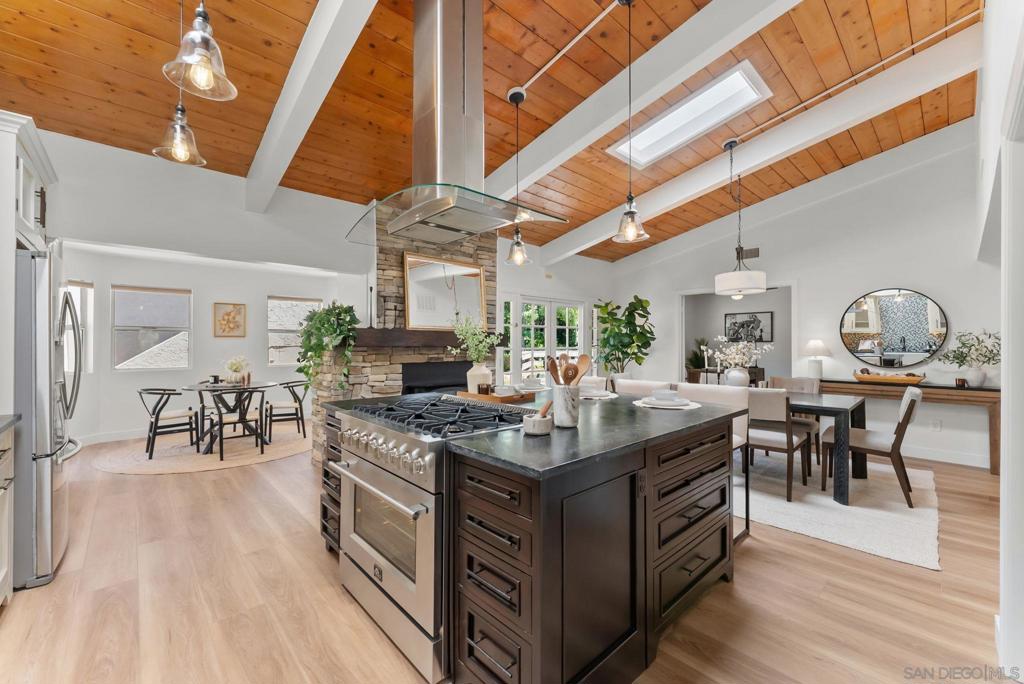 12832 Stone Canyon Rd - photo 7