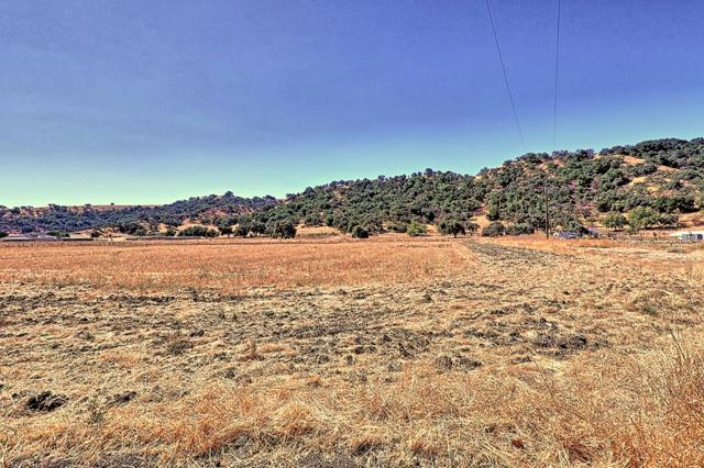 0 Hale Avenue, Morgan Hill CA: https://media.crmls.org/mediaz/8e74cf9d-d5f1-4772-8141-3e49c00e20a8.jpg