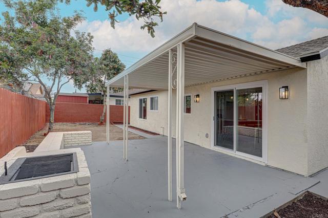 1320 Vinca Way, San Diego CA: https://media.crmls.org/mediaz/8e74f82d-4fb4-4ad6-bf7e-c75a48c505e5.jpg