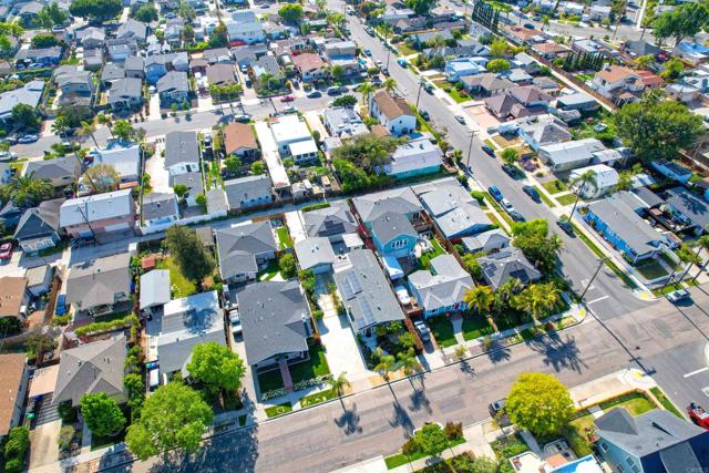 4876 78 34Th Street, San Diego CA: https://media.crmls.org/mediaz/8e7506e2-1891-472b-ad07-31568bfde4db.jpg