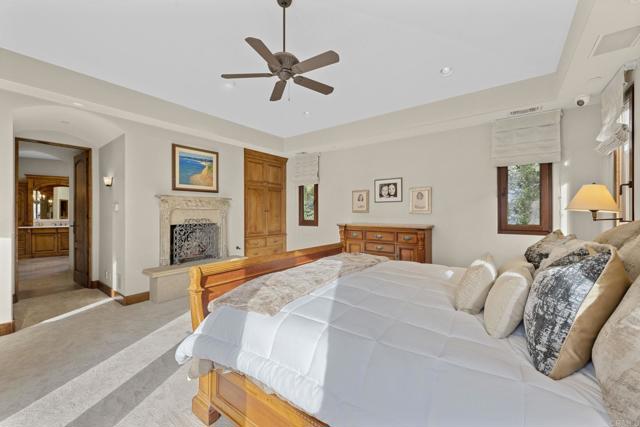 271 Ocean View Ave, Del Mar CA: https://media.crmls.org/mediaz/8e753e45-fe74-4747-ae7d-f22d6a29aa64.jpg