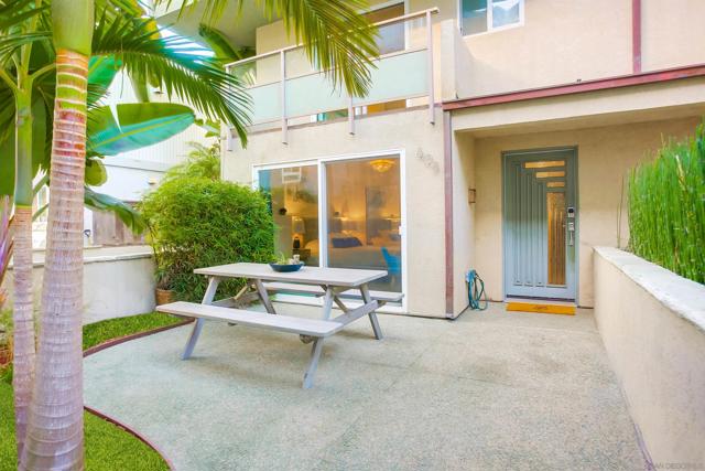 808 Ensenada Ct, San Diego CA: https://media.crmls.org/mediaz/8e755bc7-b44f-40e1-be5a-74e0752f12e4.jpg