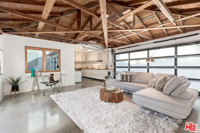 3 Bed Home for Sale in Santa Monica, California