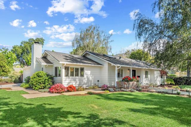 140 Stonybrook Road, Los Gatos CA: https://media.crmls.org/mediaz/8e7787d5-2b40-47c6-a23d-e8a3f7cb53a5.jpg