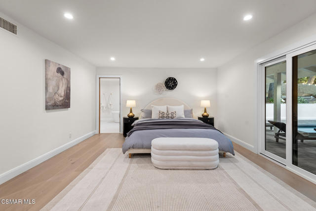 31652 Blue Meadow Lane, Westlake Village CA: https://media.crmls.org/mediaz/8e7851bb-2fa8-472b-ab61-d0b7eb0b5659.jpg