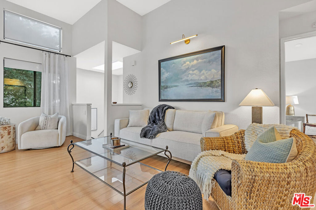 8e78fb9e 3d57 432d 86e8 3dd1d950a2f7