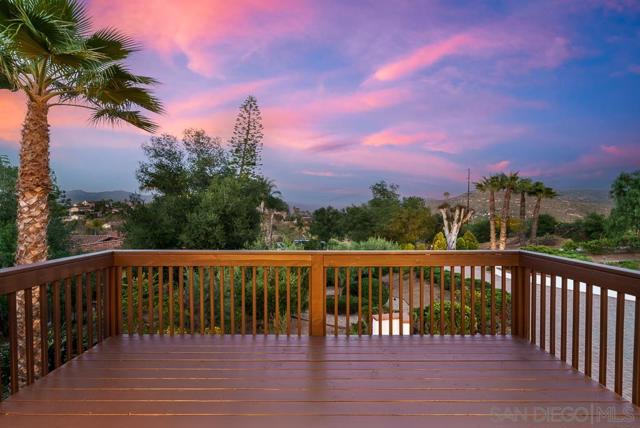 2927 Lawrence Ln, Escondido CA: https://media.crmls.org/mediaz/8e790886-49c3-4d4c-a3b0-2e7f27697ec5.jpg