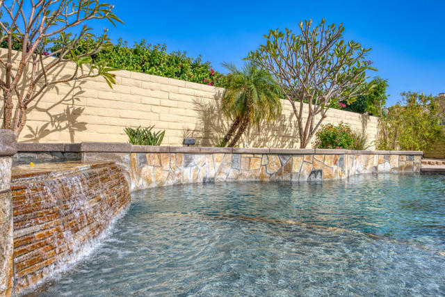 Image 35 of 49 For 44450 Ocotillo Drive