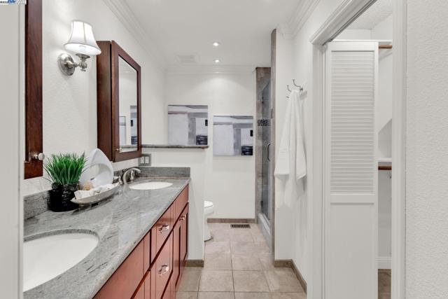 394 Camelback Rd, Pleasant Hill CA: https://media.crmls.org/mediaz/8e79c89a-fee0-418a-adac-cf889bf14346.jpg