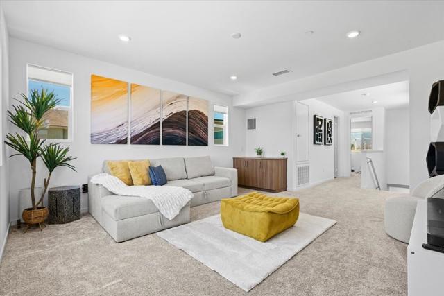 211 Mustang Lane, Palm Springs, CA 92262