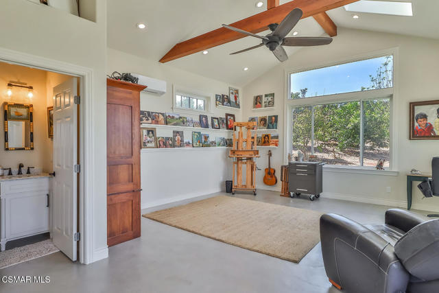 10255 Presilla Road, Santa Rosa CA: https://media.crmls.org/mediaz/8e79cd2a-a3d2-4a1b-a848-082d23065fad.jpg