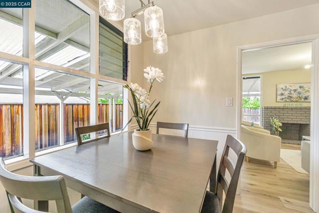 3119 Meadowbrook Dr, Concord CA: https://media.crmls.org/mediaz/8e7a12a0-c89d-4174-b03f-a588799e5a81.jpg