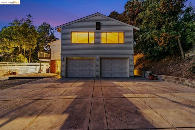 Image 4 of 60 For 4451 Saint Andrews Rd