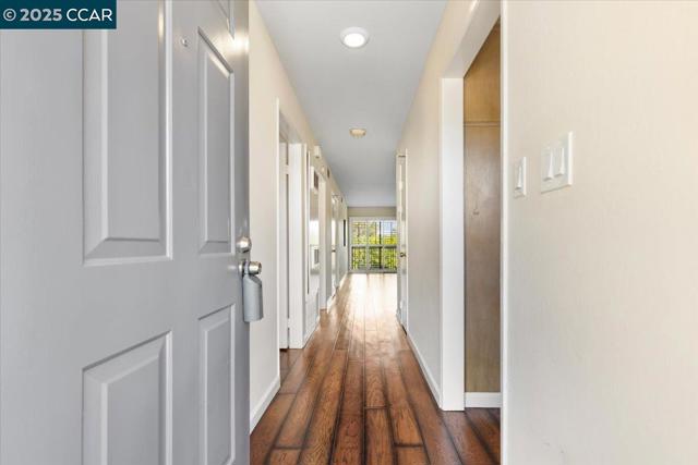 1790 Ellis St, Concord CA: https://media.crmls.org/mediaz/8e7c3819-9e9f-4802-8f14-f283c1b1603a.jpg