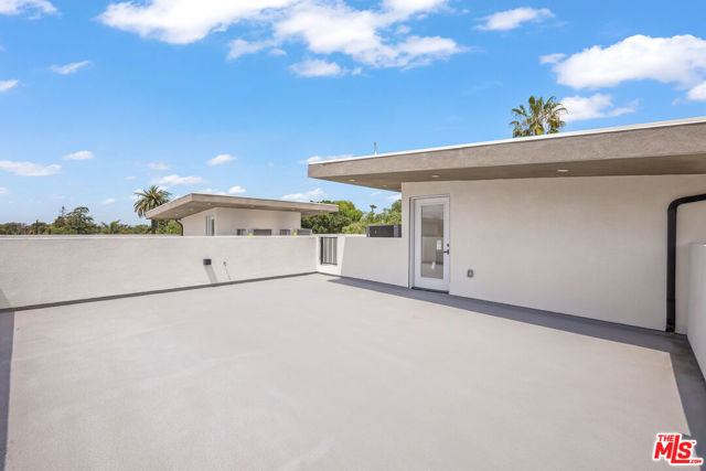 11010 Hortense Street, North Hollywood CA: https://media.crmls.org/mediaz/8e7dc2de-0271-4630-8969-55cfe545f189.jpg