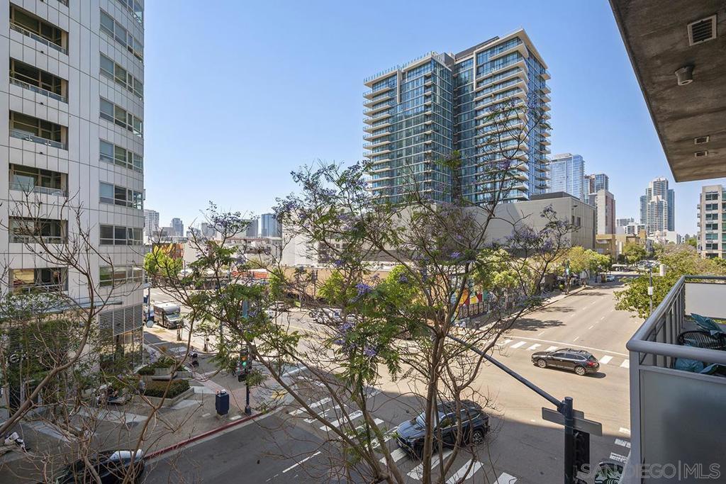 527 Tenth Ave - photo 11