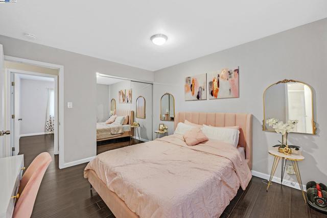 7845 Ironwood Dr, Dublin CA: https://media.crmls.org/mediaz/8e807a52-d5e1-404d-82c5-01ba31c57245.jpg