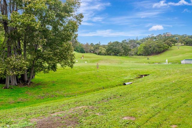 4016 Farm Hill Boulevard, Redwood City CA: https://media.crmls.org/mediaz/8e80b40a-ac3c-47b9-bbb1-561d71621ee7.jpg