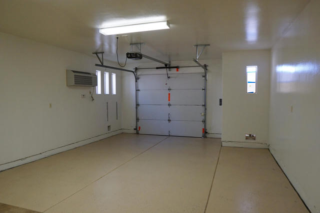 44451 Duckhorn Drive, Coachella CA: https://media.crmls.org/mediaz/8e80f3c0-aead-4edd-87f0-0ee2b9346904.jpg