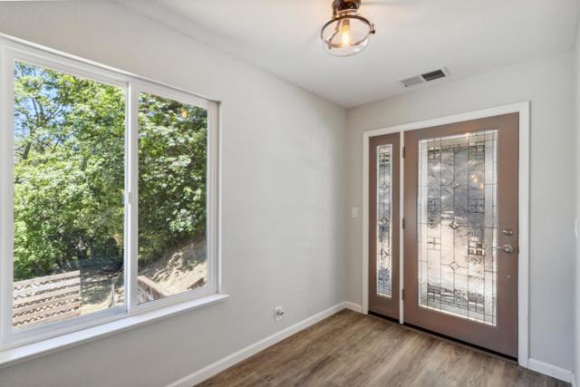 24895 Skyland Road, Los Gatos CA: https://media.crmls.org/mediaz/8e812da5-71c5-465c-bf0a-312144d1b225.jpg