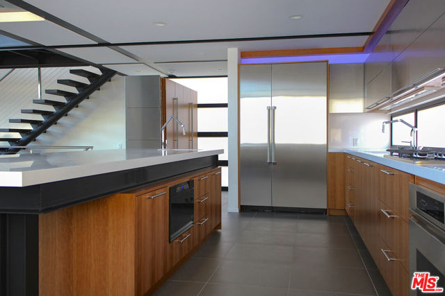 12315 Gorham Avenue, Los Angeles CA: https://media.crmls.org/mediaz/8e819d7a-e624-4270-b0e8-8fc8bbdf9e5c.jpg