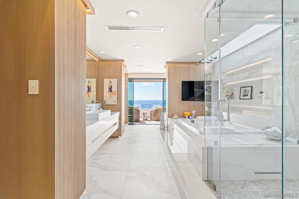 MLS #250035540SD image #25