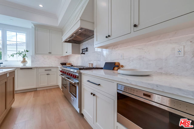 Drew Fenton | 427 N Bundy Drive Los Angeles CA | MLS: 7182819