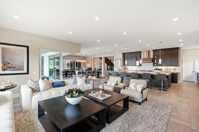 Detail Gallery Image 19 of 69 For 17028 Rendezvous Cir, San Diego,  CA 92127 - 5 Beds | 5/1 Baths