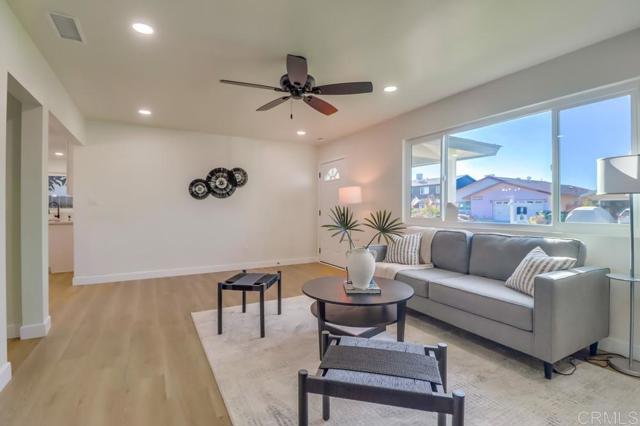 Detail Gallery Image 7 of 34 For 825 Narwhal St, San Diego,  CA 92154 - 3 Beds | 2 Baths