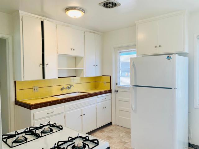 Image 2 of 18 For 1165 Felspar St.