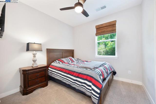 7544 Twin Bridges Ln, Citrus Heights CA: https://media.crmls.org/mediaz/8e8752d5-12b1-407b-bd7a-51dd99890c2f.jpg