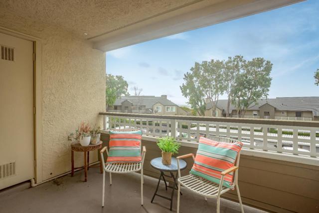 680 Dartmore Lane, Hayward CA: https://media.crmls.org/mediaz/8e88268a-ea4a-4b50-880d-6eb5ae6910ab.jpg