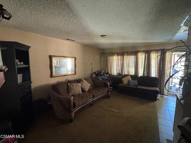 1459 Willowbrook Lane, Simi Valley CA: https://media.crmls.org/mediaz/8e891cc3-8833-4966-b2ea-eb54b958d0f6.jpg
