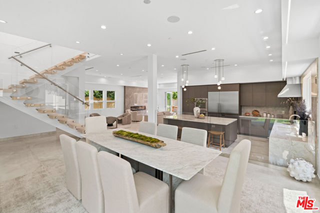 11622 Charnock Road, Los Angeles CA: https://media.crmls.org/mediaz/8e896931-cbb8-4060-b670-70edbd07f3f3.jpg