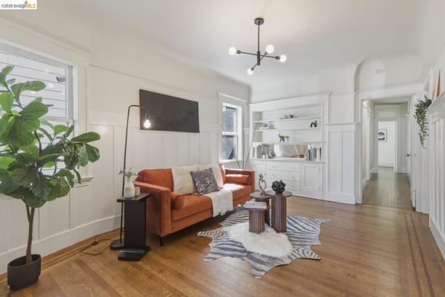 Image 36 of 55 For 523 25th St  