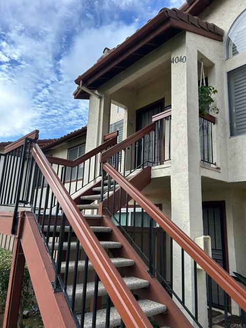 4040 Porte La Paz, San Diego CA: https://media.crmls.org/mediaz/8e8ab222-90cf-4591-862b-daa4caab61f8.jpg
