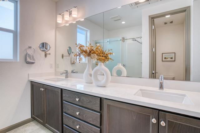 5792 Barley Rd, Dublin CA: https://media.crmls.org/mediaz/8e8abb93-f813-4335-9da8-2aee233b8f9d.jpg