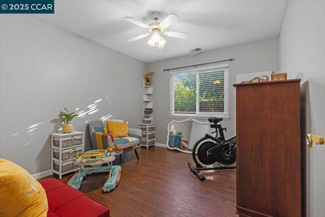 2644 E Olivera Rd, Concord CA: https://media.crmls.org/mediaz/8e8ba2a0-1df1-4f69-8a5c-c924f11ec0c0.jpg