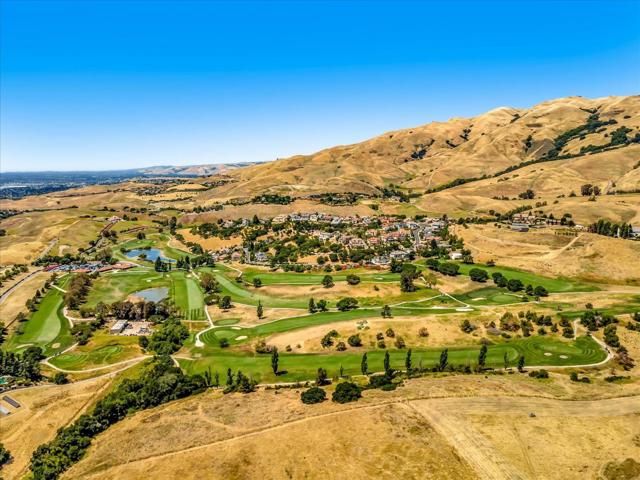 1995 Old Calaveras Road, Milpitas CA: https://media.crmls.org/mediaz/8e8ba39f-8738-40f7-8f3e-b86480ebfb35.jpg