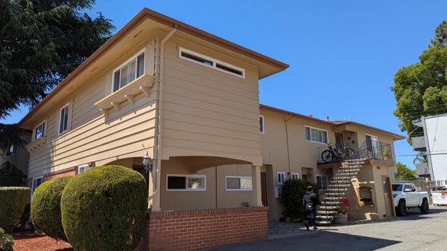 883 Di Fiore Drive, San Jose CA: https://media.crmls.org/mediaz/8e8c2978-2c64-47b1-80d9-dc09ae103ae7.jpg