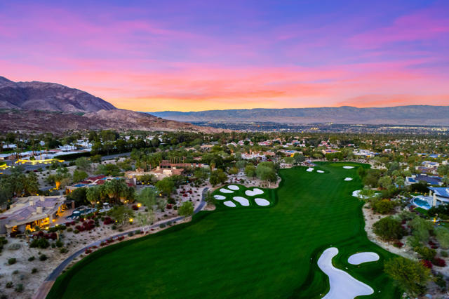 950 Andreas Canyon Drive, Palm Desert CA: https://media.crmls.org/mediaz/8e8c6530-eedc-4ed9-90ad-f68abd41df1d.jpg