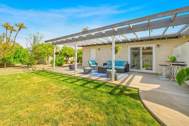 44784 Sherwood Drive, Indio CA: https://media.crmls.org/mediaz/8e8ce605-d53a-45ac-80b1-d195525a0501.jpg