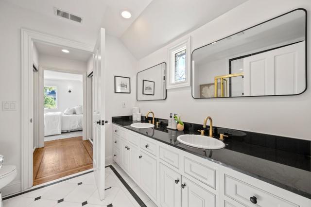 760 Chateau Drive, Hillsborough CA: https://media.crmls.org/mediaz/8e8d436b-c920-43cd-831d-c5afa97cdc77.jpg